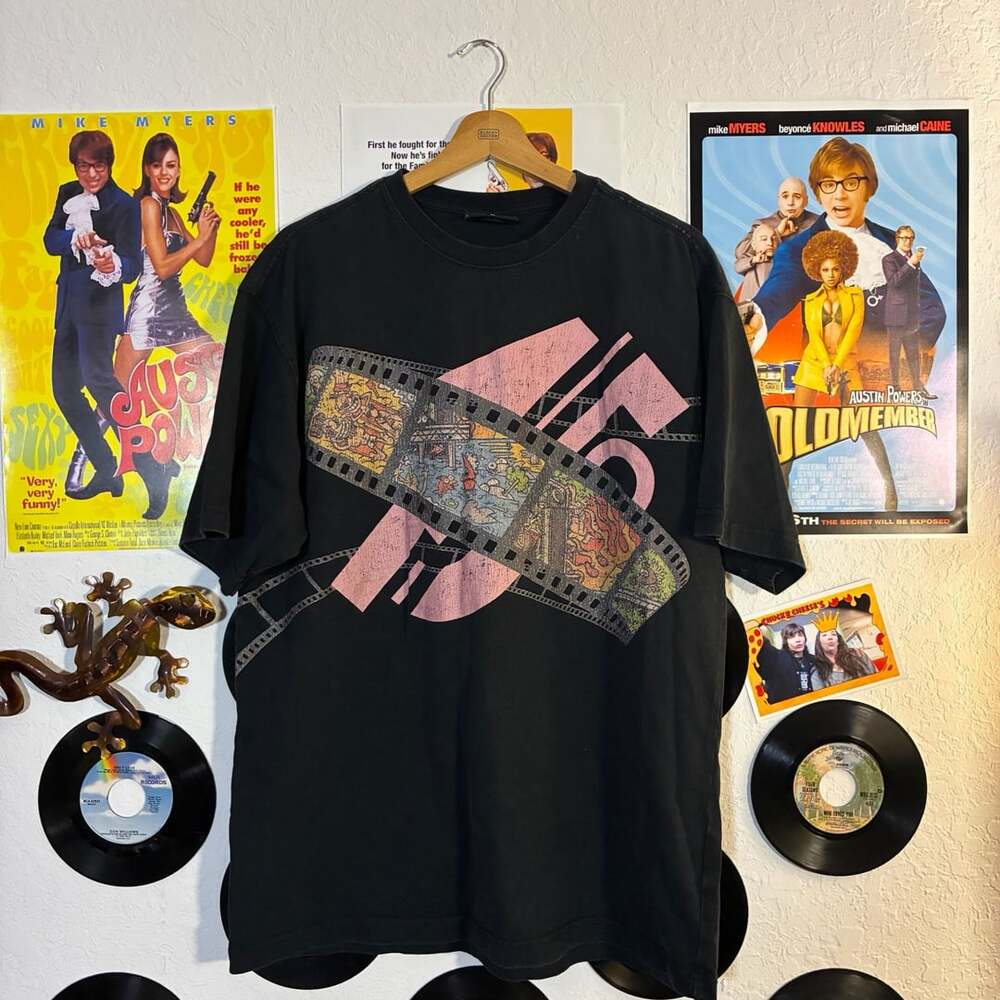 545 Graphic T-Shirt Size L Black Film Strip Print No Roll Up